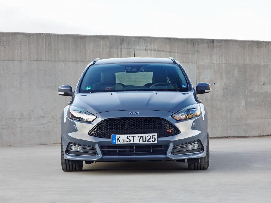  Ford Focus ST Turnier 2014 года  (фото 4 из 18)